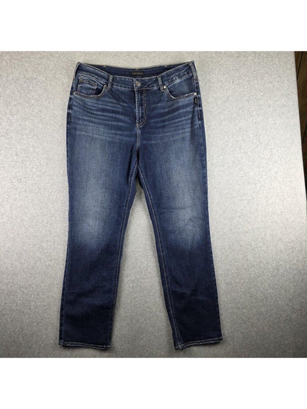 Silver Jeans Avery Straight Jeans Womens 36x31 Medium Wash Stretch Curvy Fit